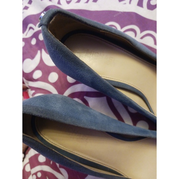Michael Kors‎ Dusty Blue Suede Leather Alina Flex Pumps Heels, Size 6 - Picture 4 of 6